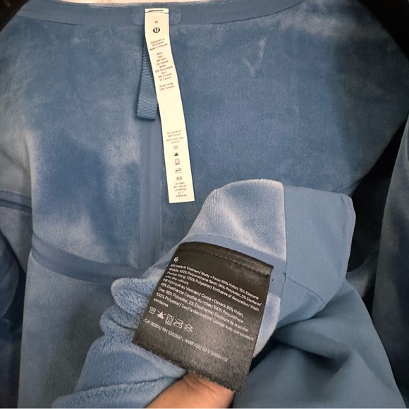 NWT Lululemon Insulated Warm Jacket Blue Fall/Winter Size: US6 - Picture 9 of 11